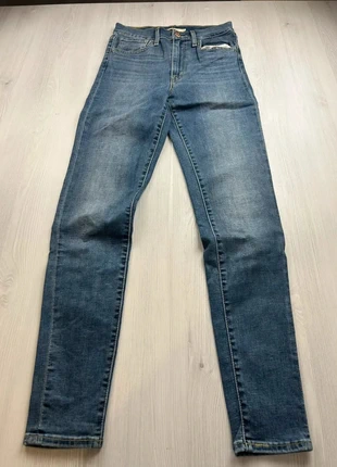 Jeans Levi's Femme Coupe Skinny /51/ Taille Haute Bleu Taille 36, marca: Levi's, estado: Muy bueno, tamaño: S / 36 / 8, 15,00 €, 16,45 € Protección al comprador Pro incluida