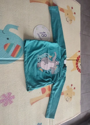 Pulls, marque: Disney, état: Très bon état, taille: 18-24 mois / 86 cm, 3,00 €, 3,85 € Protection acheteurs incluse