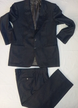 Elegante Completo Sartoriale, brand: Vintage Dressing, condizioni: Nuovo senza cartellino, taglia: L, €40.00, €42.70 include la Protezione acquisti