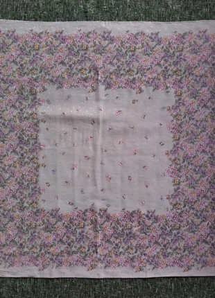 Scialla seta Creazione Serica Lariana 82cm×88cm, marque: Creazione Serica Lariana, état: Bon état, 7,00 €, 8,05 € Protection acheteurs incluse