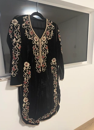 Marokkaanse korte takchita, staat: Goed, maat: XS / 34 / 6, € 60,00, € 63,70 inclusief Kopersbescherming