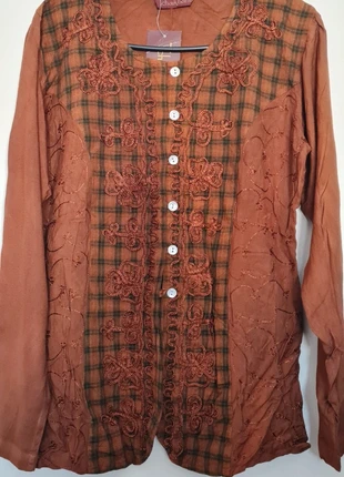 Chemise chic femme marron brodé ethnique neuf Taille S, staat: Nieuw met prijskaartje, maat: S / 36 / 8, € 12,00, € 13,30 inclusief Kopersbescherming
