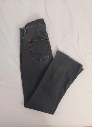 Jean gris, marque: Urban Outfitters, état: Bon état, taille: XS / 34 / 6, 5,00 €, 5,95 € Protection acheteurs incluse