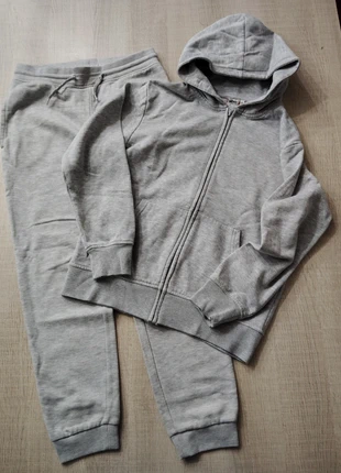 Ensemble jogging, marca: Gémo, estado: Bueno, tamaño: 12 años / 152 cm, 4,50 €, 5,43 € Protección al comprador incluida