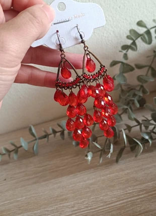 Bonitos brincos vintage 🌺Belles boucles d'oreilles vintage 🌺
Hermosos pendientes vintage 🌺, marca: Vintage, estado: Novo sem etiquetas, €2.50, €3.33 inclui Proteção do Comprador