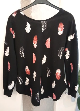 Blouse imprimé plume. Très peut porter. Taille 44 (0 XL), brand: Shein Curve, condition: Very good, size: XXL / 44 / 16, €5.00, €5.95 includes Buyer Protection