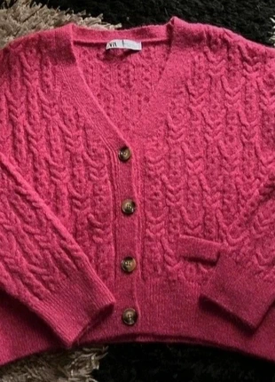 Cardigan de punto trenzado fucsia Zara M, marque: Zara, état: Très bon état, taille: M / 38 / 10, 14,00 €, 15,40 € Protection acheteurs incluse