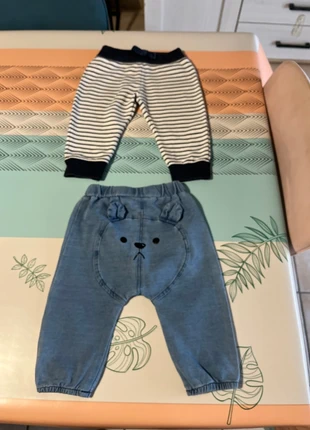 Lot de 2 pantalons bébé, marque: Petit Bateau, état: Très bon état, taille: 12-18 mois / 80 cm, 4,00 €, 4,90 € Protection acheteurs incluse