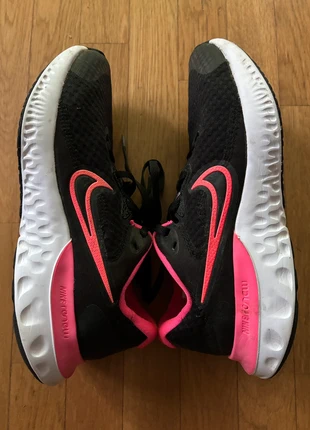 Nike Renew Femme – Pointure 37.5 – Très bon état, marque: Nike, état: Très bon état, taille: 37.5, 21,50 €, 23,28 € Protection acheteurs incluse