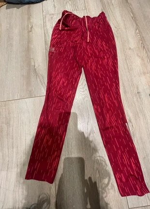 Legging ,kalenji ,12 ans., marke: Kalenji, zustand: Sehr gut, größe: 12 Jahre / 152, 2,50 €, 3,33 € inklusive Vinted-Käuferschutz