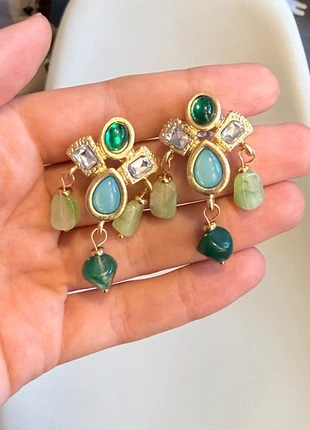 Adorable Vintage Style Earrings with Blue and Green Stones, marque: Vintage Dressing, état: Neuf sans étiquette, 13,00 €, 14,35 € Protection acheteurs incluse