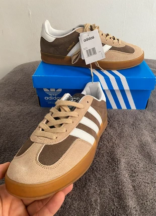Adidas gazelle indoor, brand: adidas, condizioni: Nuovo con cartellino, taglia: 44, €73.00, €77.35 include la Protezione acquisti