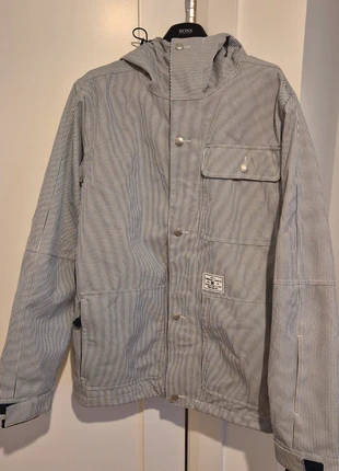 DC Shoes Snowboard jacket MEDIUM, brand: DC Shoes, condition: Very good, size: M, €99.00, €104.65 includes Buyer Protection