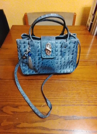 Genuine Leather.made in Italy, brand: The Genuine Leather, condizioni: Nuovo senza cartellino, €15.00, €16.45 include la Protezione acquisti