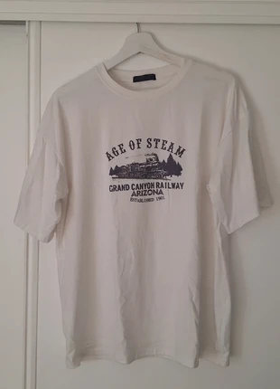T-shirt blanc oversize vintage “Age to Steam”, marque: Vintage Dressing, état: Très bon état, taille: M / 38 / 10, 14,00 €, 15,40 € Protection acheteurs incluse