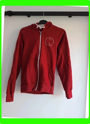 Veste à capuche rouge American Apparel XS, marque: American Apparel, état: Très bon état, taille: XS / 34 / 6, 14,00 €, 15,40 € Protection acheteurs (Pro) incluse