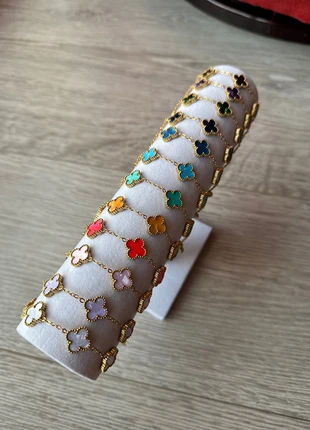 Bracelets trèfles nacrés, état: Neuf sans étiquette, 10,00 €, 11,20 € Protection acheteurs incluse