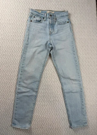 Jeans Levi’s Wedge Premium femme 23 slim skinny taille haute denim clair vintage stretch, marque: Levi's, état: Très bon état, taille: XXS / 32 / 4, 15,00 €, 16,45 € Protection acheteurs incluse