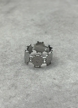 138. Bague argent ajustable, à soleil en acier inoxydable style Vintage, Y2k, brand: Vintage Dressing, condition: Very good, size: Adjustable, €6.00, €7.00 includes Buyer Protection Pro