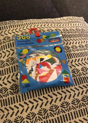 500 gommettes autocollantes, merk: Lito, staat: Heel goed, maat: 3 jaar / 98 cm, € 3,00, € 3,85 inclusief Kopersbescherming Pro