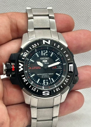 Reloj Seiko 5 sport automático, marque: Seiko, état: Très bon état, taille: 47 mm et plus, 260,00 €, 273,70 € Protection acheteurs incluse