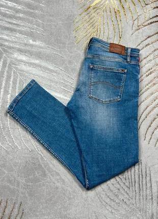 Pantalon jean tommy Hilfiger bleu marine coupe straight W27 L32, marque: Tommy Hilfiger, état: Très bon état, taille: S / 36 / 8, 22,00 €, 23,80 € Protection acheteurs (Pro) incluse