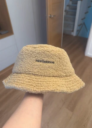 Street-style / retro y2k New Balance Sherpa Bucket Hat – Beige Camel, brand: New Balance, condition: Very good, size: One size, £8.00, £9.10 includes Buyer Protection