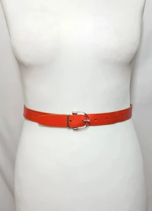 Ceinture croûte de cuir corail des années 80-90, merk: Vintage, staat: Heel goed, maat: 75 cm, € 15,00, € 16,45 inclusief Kopersbescherming Pro