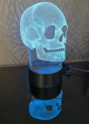 Lampe veuilleuse tête de mort 3d neuve, marque: tête de mort, état: Neuf avec étiquette, 10,00 €, 11,20 € Protection acheteurs (Pro) incluse