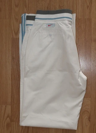 Vintage Nike Parachute Pants White – Retro Style, marque: Nike, état: Très bon état, taille: M, 29,00 €, 31,15 € Protection acheteurs incluse