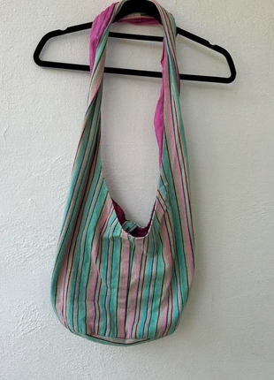 Multicoloured cotton boho indie shoulder bag, marque: Local, état: Très bon état, 5,00 €, 5,95 € Protection acheteurs incluse