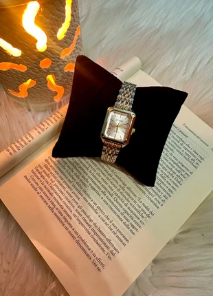 Orologio woman silver end gold🩶💛quadrante bianco🤍chiusura a farfalla 🔝spedizione in 24h🚚, marke: Vintage Dressing, zustand: Neu, mit Etikett, größe: Einheitsgröße, 6,99 €, 8,04 € inklusive Vinted-Käuferschutz