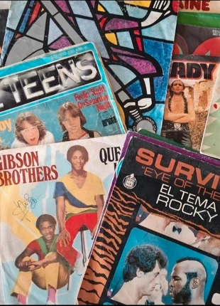 Set de 24 vinilos vintage variados, estado: Bueno, 39,00 €, 41,65 € Protección al comprador incluida