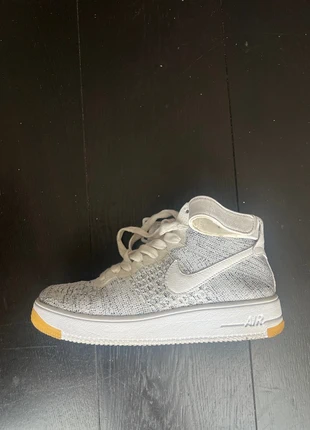 Nike air force one - mid flyknit, marke: Nike, zustand: Sehr gut, größe: 39, 54,90 €, 58,35 € inklusive Vinted-Käuferschutz