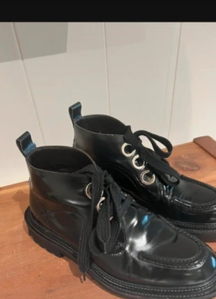 Bottine Pollini, marque: Pollini, état: Très bon état, taille: 41, 28,00 €, 30,10 € Protection acheteurs incluse