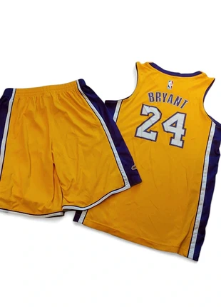 Équipement maillot/short complet basket NBA, Lakers, Kobe Bryant Adidas, enfant, marca: adidas, estado: Muy bueno, tamaño: 16 años /176 cm, 20,00 €, 21,70 € Protección al comprador incluida