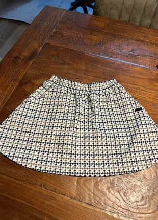 Rokje le chic, merk: Le Chic, staat: Heel goed, maat: 5 jaar / 110 cm, € 3,50, € 4,38 inclusief Kopersbescherming