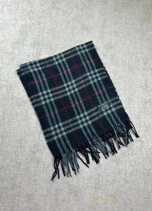 Écharpe Burberry bleu marine, merk: Burberry, staat: Heel goed, € 45,00, € 47,95 inclusief Kopersbescherming Pro
