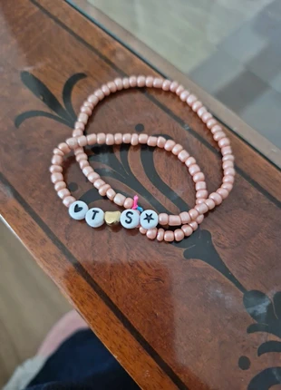 Bracelet fait main, marque: Taylor Swift, état: Neuf sans étiquette, 2,00 €, 2,80 € Protection acheteurs incluse