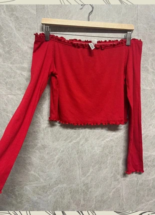 camiseta de manga larga canalé con escote barco rojo talla L, merk: H&M, staat: Nieuw zonder prijskaartje, maat: L / 40 / 12, € 3,00, € 3,85 inclusief Kopersbescherming