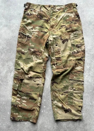 Pantalon multicam - U.S army- Taille L, brand: U.S. ARMY, condizioni: Ottime, taglia: L, €34.90, €37.35 include la Protezione acquisti