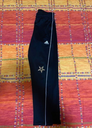 Tuta Adidas., brand: adidas, condizioni: Ottime, taglia: M / IT 42 / EU 38, €7.00, €8.05 include la Protezione acquisti