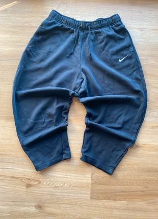 Jogging / survêtement oversize nike solo swoosh noir M femme, marque: Nike, état: Neuf sans étiquette, taille: M / 38 / 10, 38,00 €, 40,60 € Protection acheteurs incluse