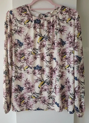 Blusa floral de manga larga – estampado aves y flores | ligera, elegante y femenina, marque: H&M, état: Très bon état, taille: M / 38 / 10, 9,00 €, 10,15 € Protection acheteurs incluse
