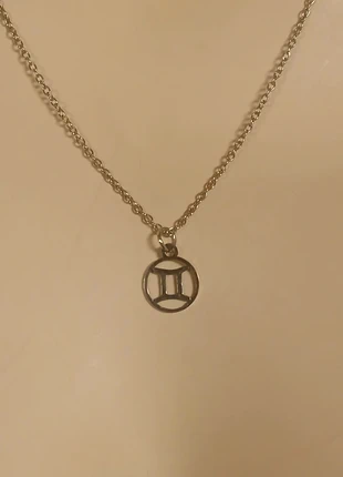 Collier en acier inoxydable argenté signe astrologique gémeaux, estado: Novo sem etiquetas, €5.00, €5.95 inclui Proteção do Comprador