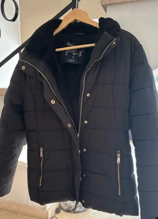 Stradivarius jacket, marque: Stradivarius, état: Très bon état, taille: L / 40 / 12, 15,00 €, 16,45 € Protection acheteurs incluse
