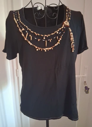 Tee shirt femme 🥰, marque: Un Jour Ailleurs, état: Très bon état, taille: L / 40 / 12, 2,00 €, 2,80 € Protection acheteurs incluse