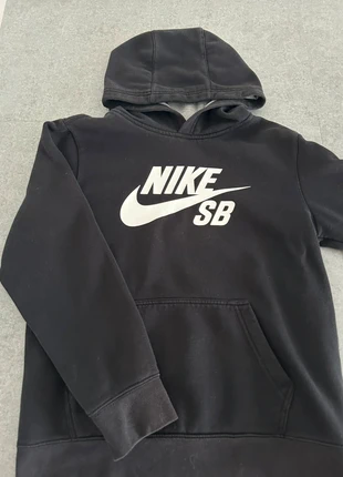 lots de 2 pulls Nike SB, marque: Nike, état: Très bon état, taille: L, 30,00 €, 32,20 € Protection acheteurs incluse