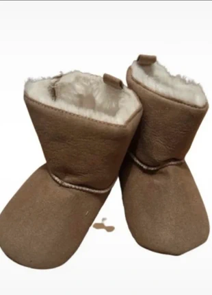 Chaussures fourrées souples bébé montantes – Smile – Neuves – beige, marca: Smile, estado: Novo sem etiquetas, tamanho: 17, €6.00, €7.00 inclui Proteção do Comprador