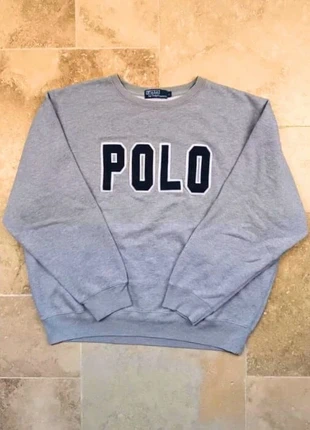 Pull Ralph Lauren - Homme L oversize - Gris inscription polo brodée, marke: Ralph Lauren, zustand: Sehr gut, größe: L, 43,00 €, 45,85 € beinhaltet Vinted-Käuferschutz Pro
